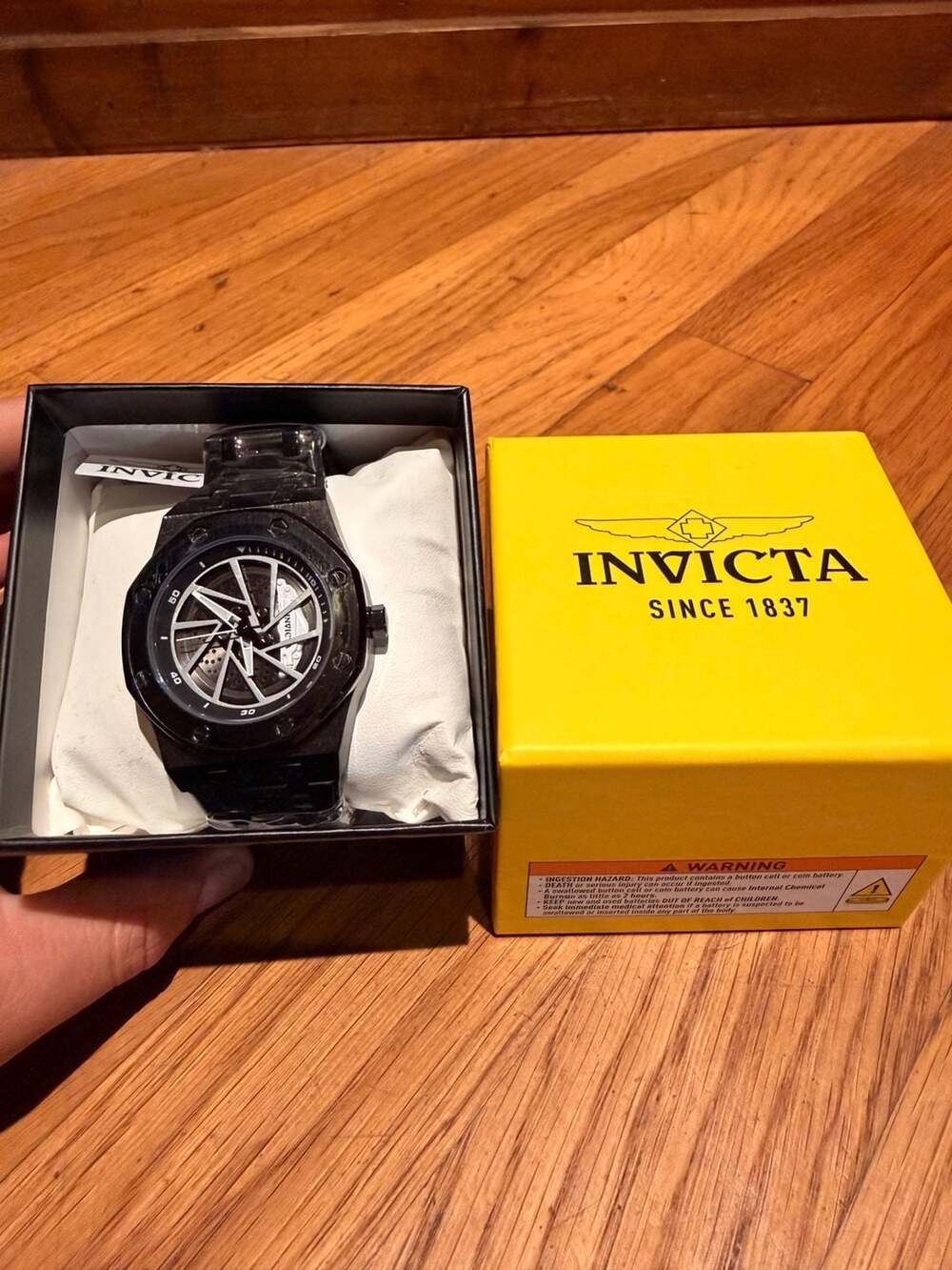 Invicta Speedway Rim Men's Watch 42mm Black Dial OBO